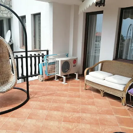 Monastery Seafront Apartament Sveti Vlas