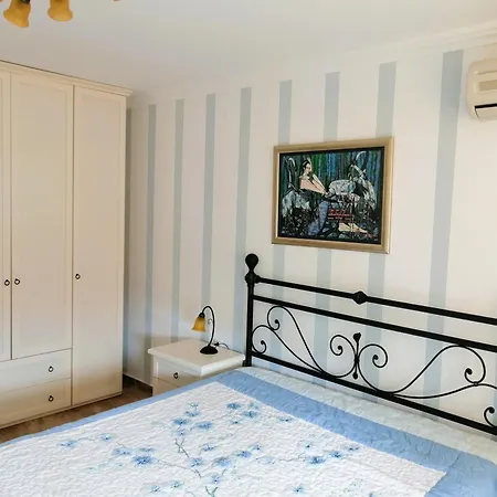 Monastery Seafront Appartement *